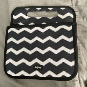 Thirty-one Double Duty Caddy in Black Chevron. $13.  Discounted Shipping!